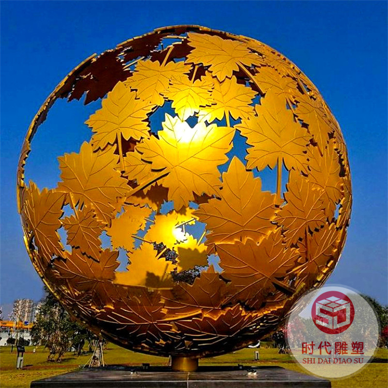 戶(hù)外校園不銹鋼雕塑定制發(fā)光月亮圓環(huán)鏤空球浪花園林景觀(guān)落地?cái)[件