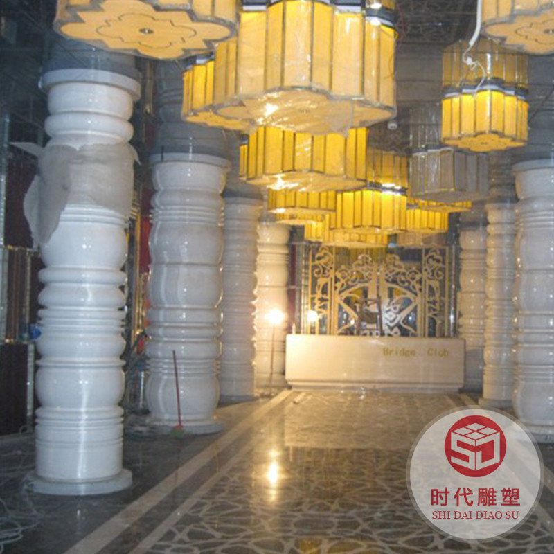 玻璃鋼幾何大型熊貓雕塑商場(chǎng)戶(hù)外景觀(guān)公園擺件美陳裝飾來(lái)圖定制款